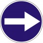 Nakaz jazdy w prawo przed znakiem